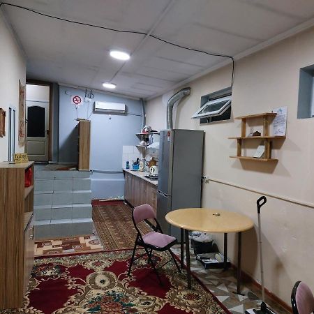 ホテルKonok Center オシ エクステリア 写真