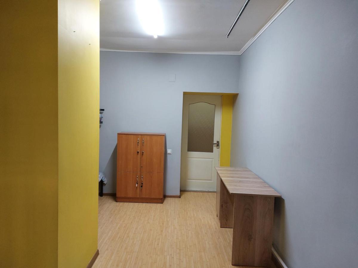 ホテルKonok Center オシ エクステリア 写真